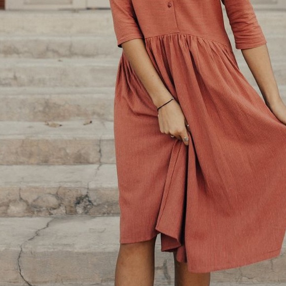 Modest rust stripe midi dress - Picture 2 of 3